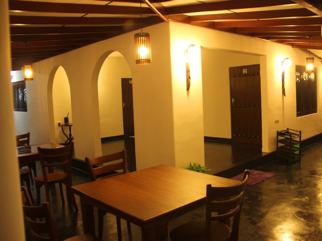 Sooriya Sewana Guest House Banduramulla 외부 사진